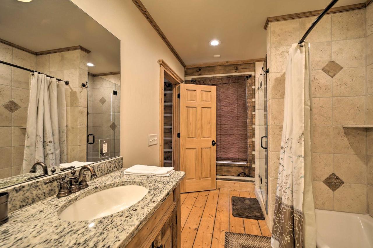 Luxury Cabin Rental In Franklin With Private Hot Tub 외부 사진